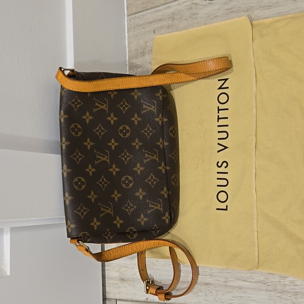Louis Vuitton Musette Tango with Crossbody Strap